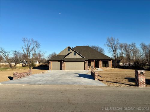 309 N 23rd St, Collinsville, OK, 74021-1761 | Card Image
