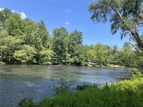 9 Beaver Lake Dr, Ellijay, GA, 30540-5876 | Card Image