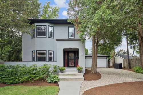 565 Ryan Pl, Lake Forest, IL, 60045-2436 | Card Image