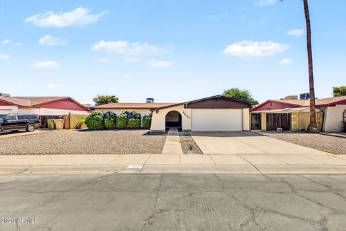 4633 W Lawrence Ln, Glendale, AZ, 85302-5229 | Card Image