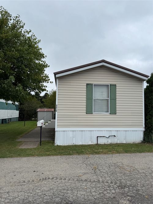 2313 Rollahome Dr, Erie, PA, 16506-2028 | Card Image