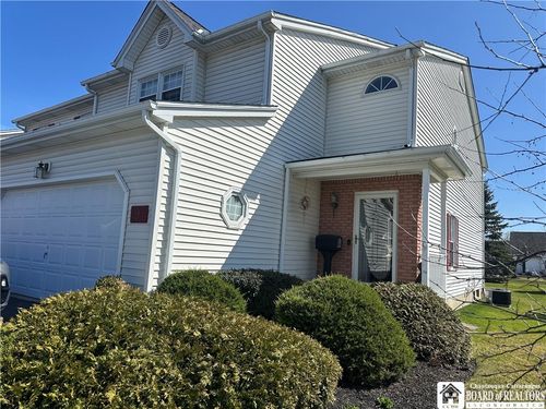9 Foxwood Row, Depew, NY, 14043-5006 | Card Image