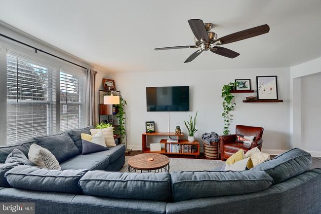 8544 Drumwood Rd, Townhouse with 3 bedrooms, 2 bathrooms and null parking in TOWSON MD | Image 6