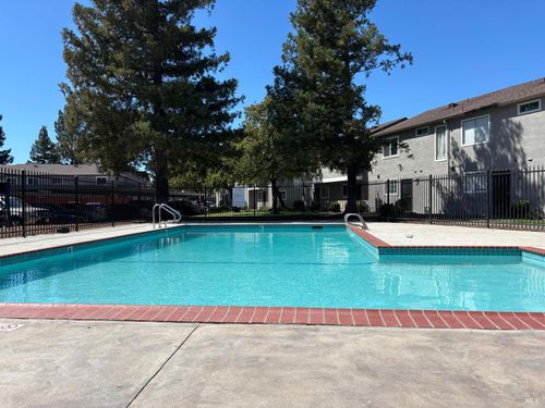 apt-41-1960 Grande Cir, Fairfield, CA, 94533-4252 | Card Image