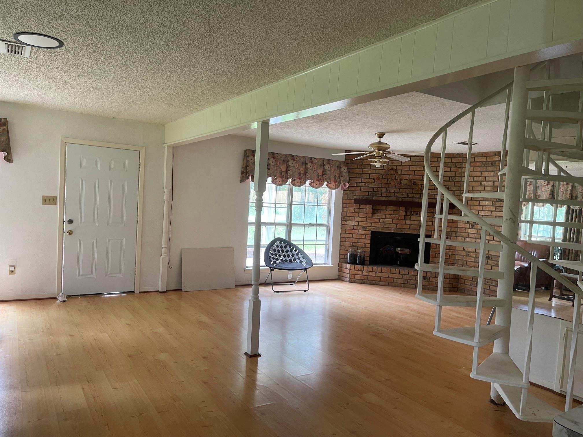 Residential in Splendora 2