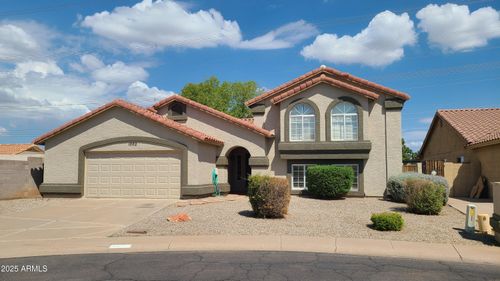 1002 E Hearne Way, Gilbert, AZ, 85234-6017 | Card Image