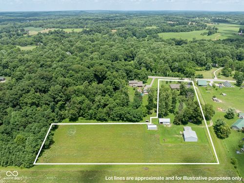 3705 State Road 252, Martinsville, IN, 46151-8283 | Card Image