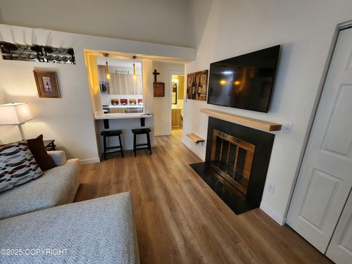4342 Reka Dr, Anchorage, AK, 99508-3632 | Card Image