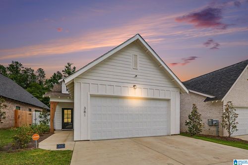381 Shiloh Creek Dr, CALERA, AL, 35040-7808 | Card Image