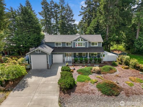 10823 Seaview Dr, Anderson Island, WA, 98303-9801 | Card Image