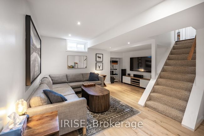 109 Thomas St, House other with 4 bedrooms, 3 bathrooms and 4 parking in Cambridge ON | Image 29