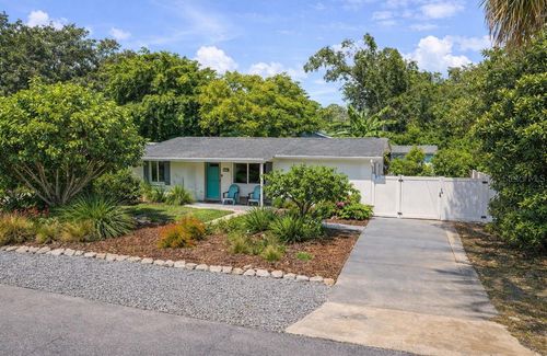 115 Orange Ave, EDGEWATER, FL, 32132-2711 | Card Image