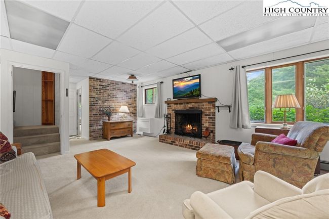 115 Split Rail Ln, House other with 2 bedrooms, 3 bathrooms and null parking in Blowing Rock NC | Image 24