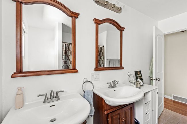 Bathroom | Image 15