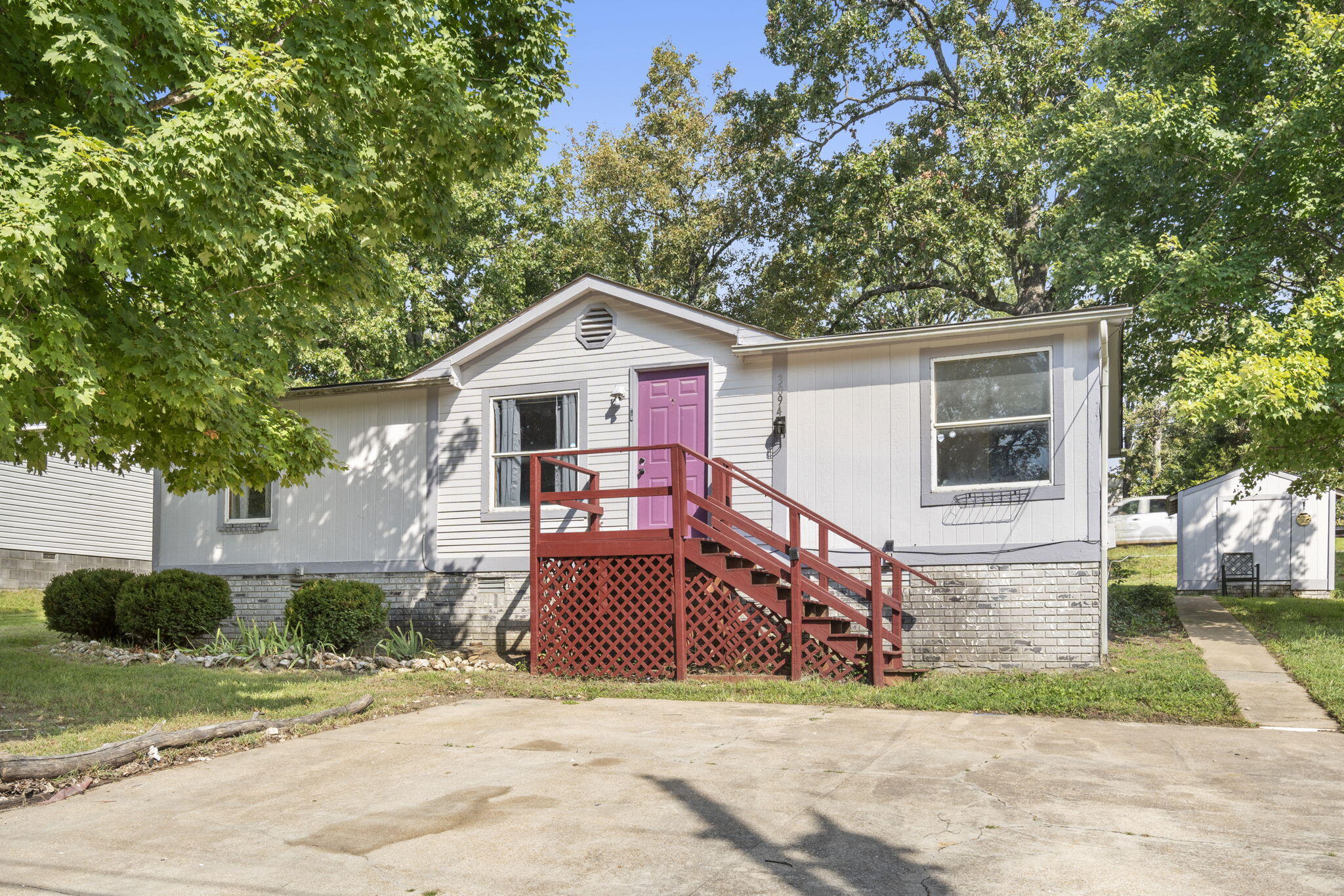 Stone Rd, Merriam Woods Village, MO 65740