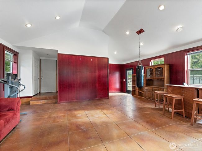 Pool House | Image 33