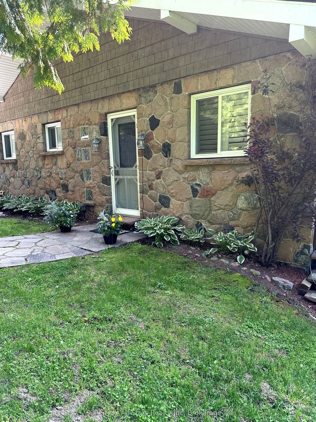 1082 Kawagama Lake Rd, House other with 3 bedrooms, 2 bathrooms and 2 parking in Haliburton ON | Image 9