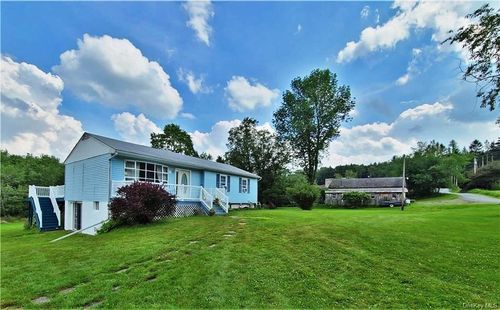 16 Martin Ln, Mongaup Valley, NY, 12762-5111 | Card Image