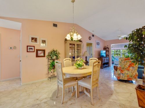 207-720 Lake Orchid Cir, Vero Beach, FL, 32962-8593 | Card Image