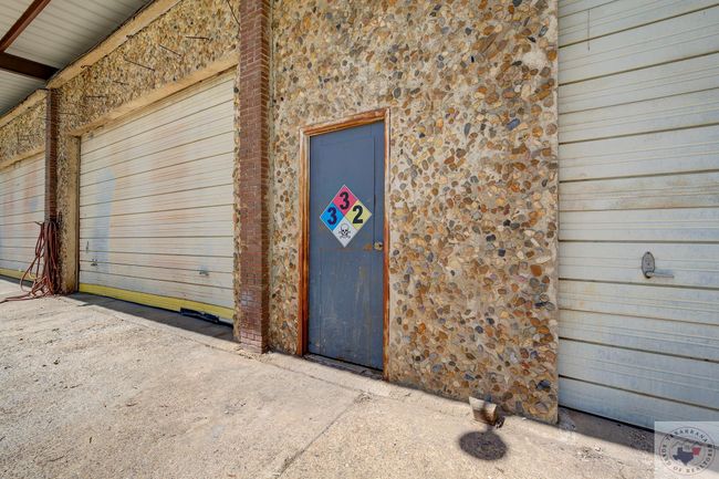 1605 E Avenue A, Home with 0 bedrooms, 0 bathrooms and null parking in Hooks TX | Image 5