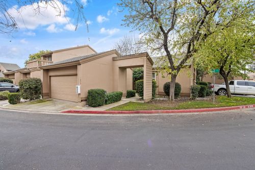 1233 S Kent St, Visalia, CA, 93277-3897 | Card Image