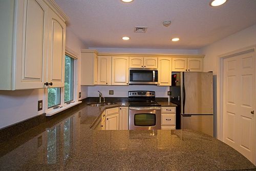 apt-411-305 Salem St, Woburn, MA, 01801-2787 | Card Image