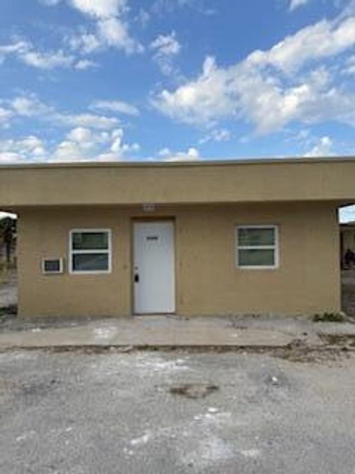 2602 Avenue D, Fort Pierce, FL, 34947-2635 | Card Image