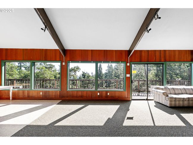 151 Treehill Loop, Condo with 2 bedrooms, 2 bathrooms and null parking in Eugene OR | Image 40