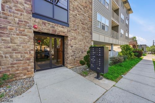 104-594 Jefferson Ave, Elizabeth, NJ, 07201-1107 | Card Image