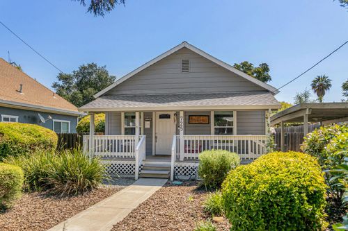 725 4th Street, Woodland, CA, 95695 | Card Image