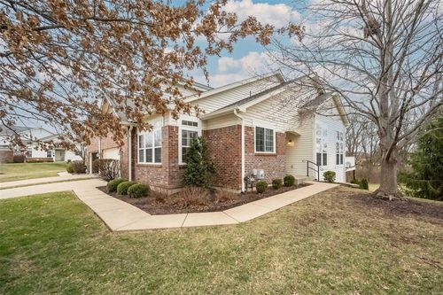 5-809 Waterford Villas Drive, Lake St Louis, MO, 63367 | Card Image