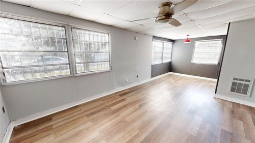 1985 Nw 152nd Ter, Miami Gardens, FL, 33054-2918 | Card Image