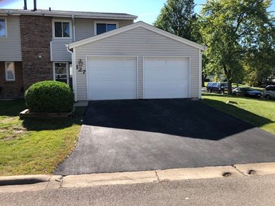 127 Jerome Lane, Townhouse with 2 bedrooms, 2 bathrooms and 2 parking in Bolingbrook IL | Image 1