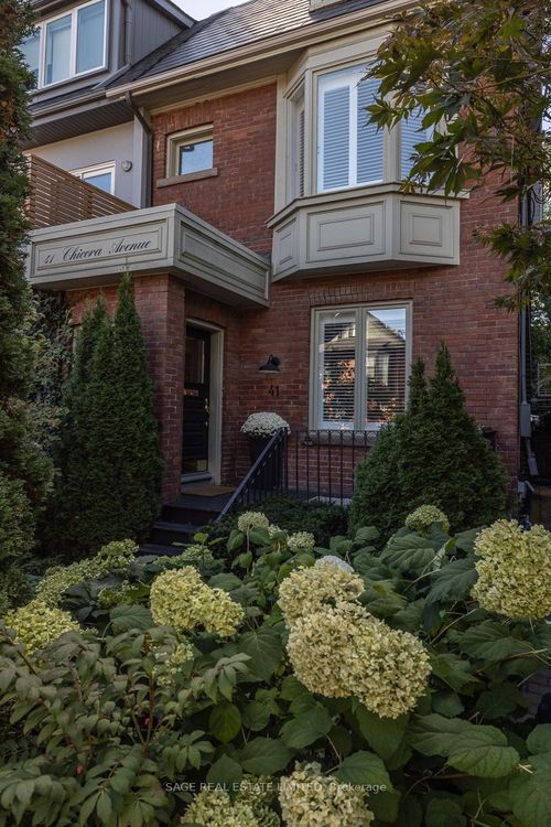 41 Chicora Ave, Toronto, ON, M5R1T7 | Card Image