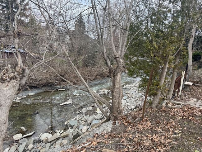 20 Leland Ave, House other with 3 bedrooms, 1 bathrooms and 4 parking in Etobicoke ON | Image 6