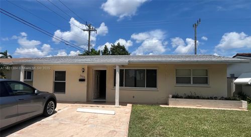 2403 Nw 53rd St, Tamarac, FL, 33309-2612 | Card Image