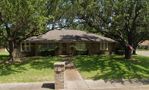 901 Waterview Ln, Desoto, TX, 75115-4135 | Card Image