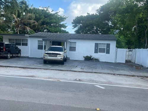 1341 Ne 149th St, Miami, FL, 33161-2556 | Card Image