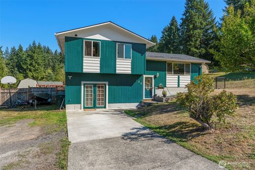 122 Rollingwood Dr, Kelso, WA, 98626-9358 | Card Image