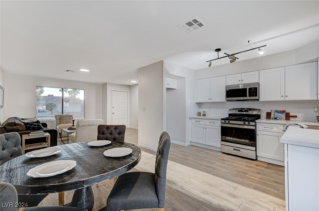 Hexham Dr, Henderson, NV 89015