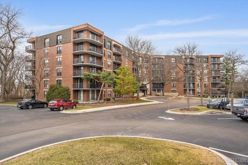 unit-518-511 Aurora Ave, Naperville, IL, 60540-6291 | Card Image