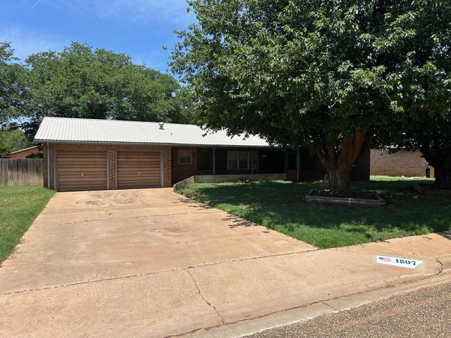 1807 E Reppto St, House other with 3 bedrooms, 2 bathrooms and null parking in Brownfield TX | Image 36