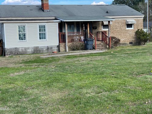 916 Church St, Morrisville, NC, 27560-8729 | Card Image