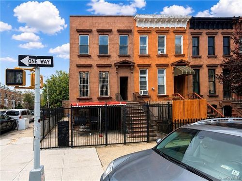 104 Albany Avenue, New York, NY, 11213 | Card Image