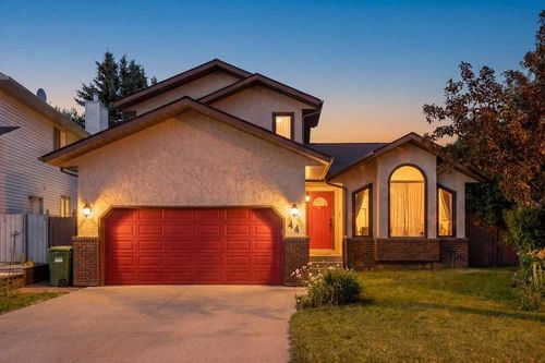 44 Hawkstone Dr Nw, Calgary, AB, T3G3E9 | Card Image