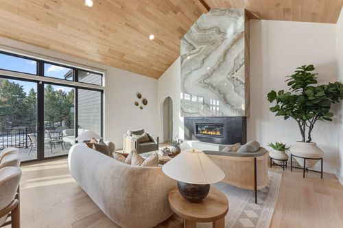 5240 Polaris Ln N, Plymouth, MN, 55446-3798 | Card Image