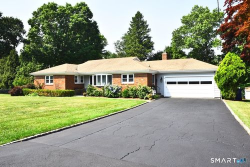 1 Romindon Ct, Norwalk, CT, 06851-3405 | Card Image