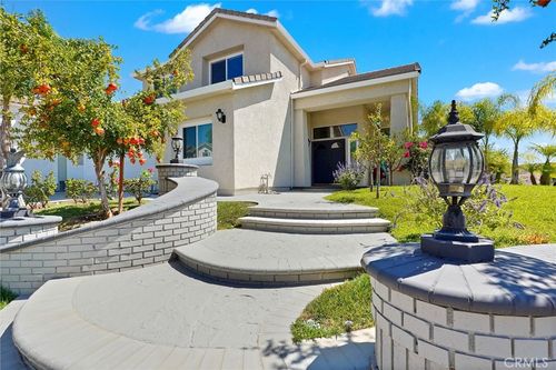 28404 Rock Canyon Dr, Santa Clarita, CA, 91390-5227 | Card Image