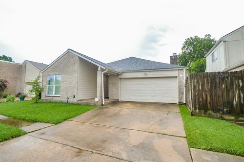 7703 Quail Meadow Dr, Houston, TX, 77071-2317 | Card Image