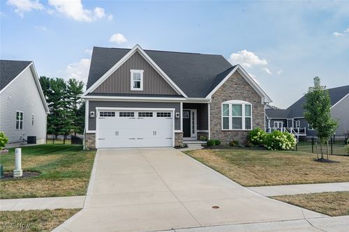 1132 Fountain View St Ne, Canton, OH, 44721-3153 | Card Image